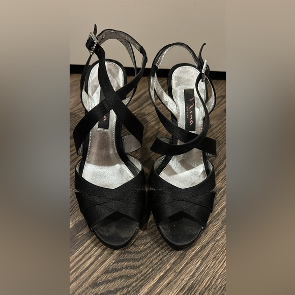 Black satin strappy sandal heels with rhinestone buckle - Picture 3 of 7